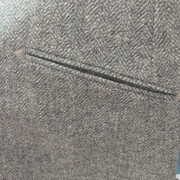 Jones New York Gray Blazer - Picture 4 of 11